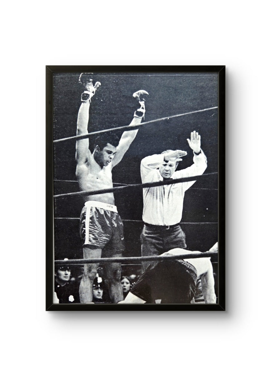 5x7 framed black-and-white print of the iconic 1970 photograph by Bill Ray featuring Muhammad Ali celebrating his victory over Oscar Bonavena